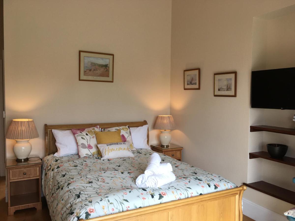 Neuadd Villa Llanwnen ภายนอก รูปภาพ